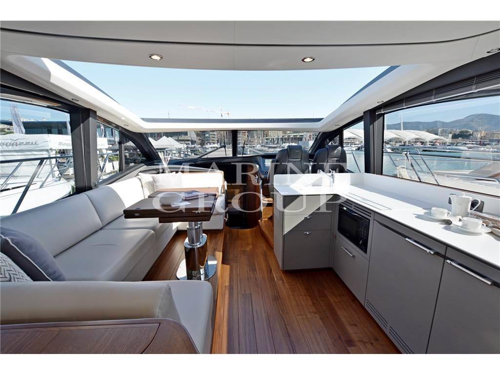 Princess yachts V55