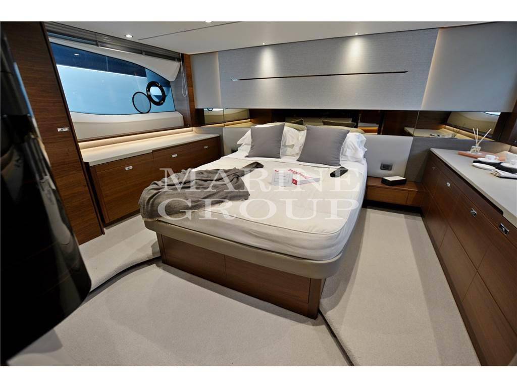 Princess yachts V55