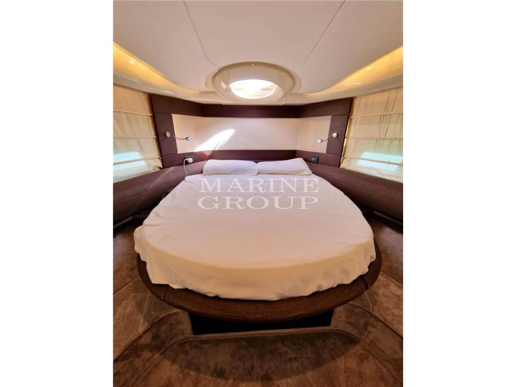 Azimut 43s