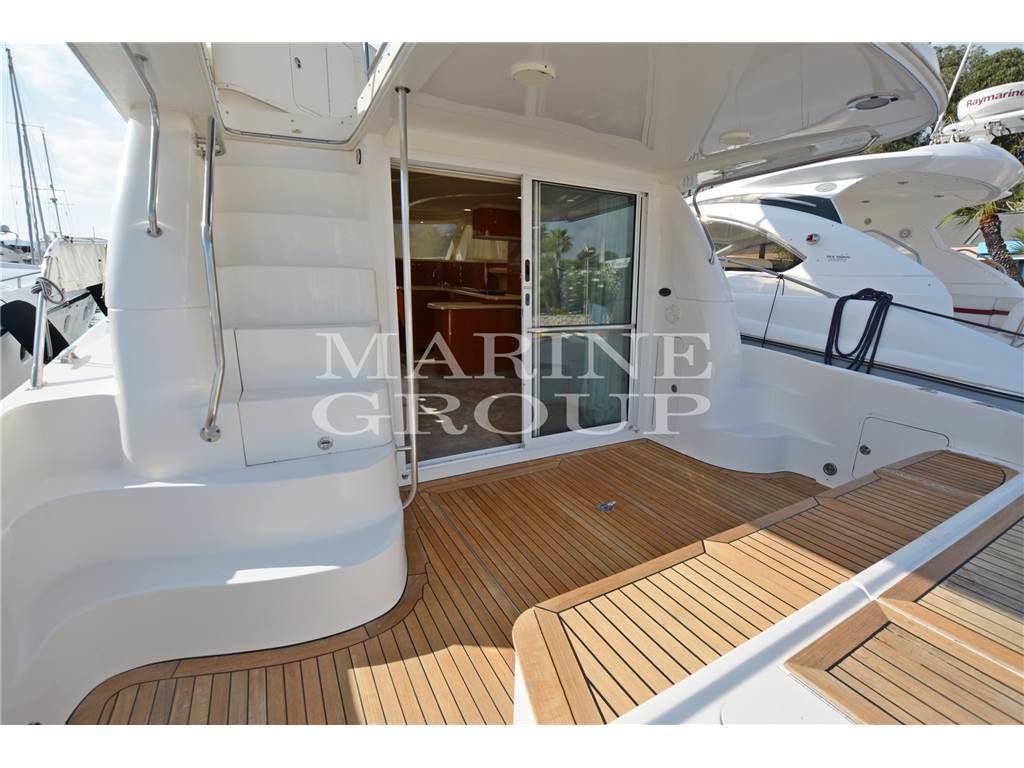 Sea ray 480 sedan bridge