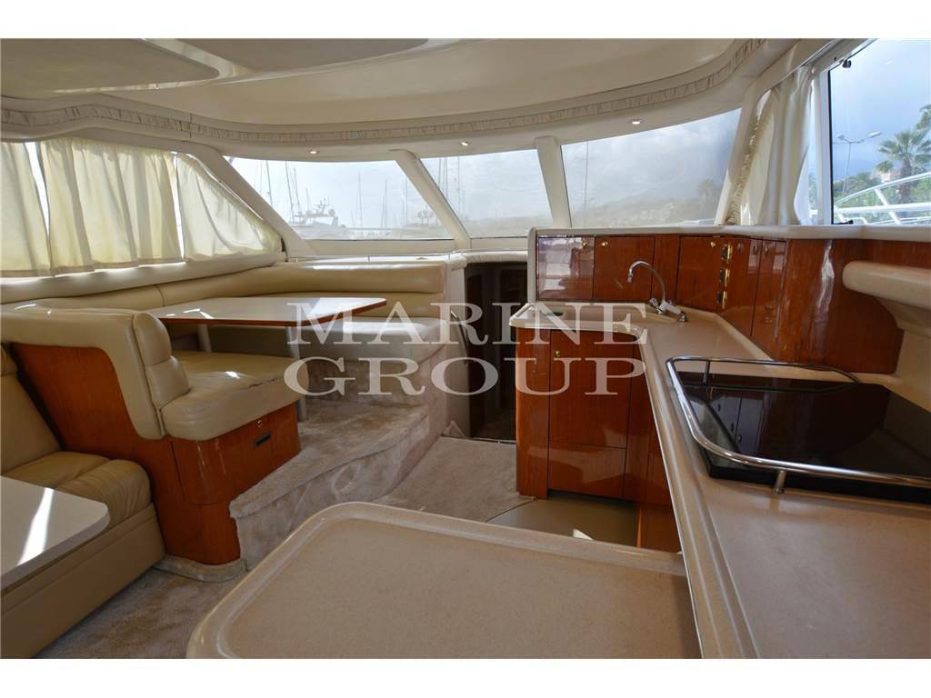 Sea ray 480 sedan bridge