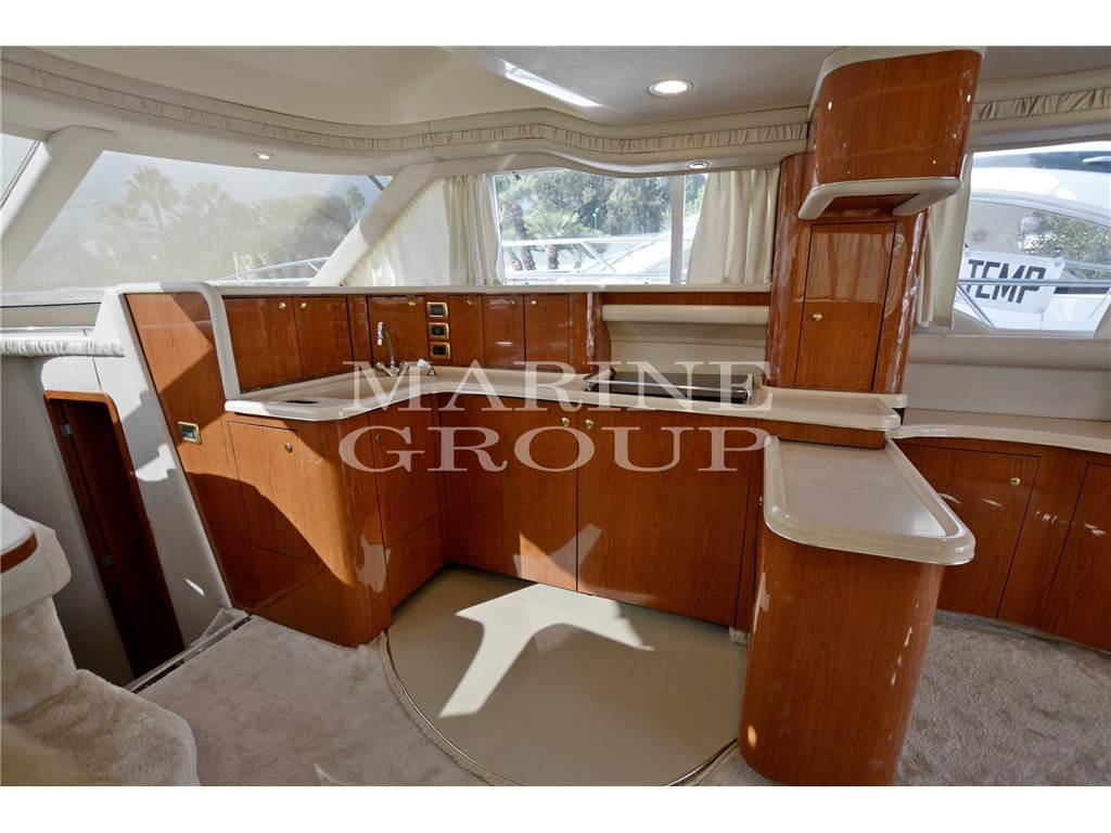 Sea ray 480 sedan bridge