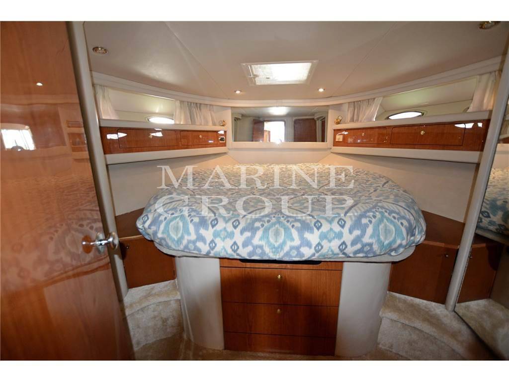 Sea ray 480 sedan bridge