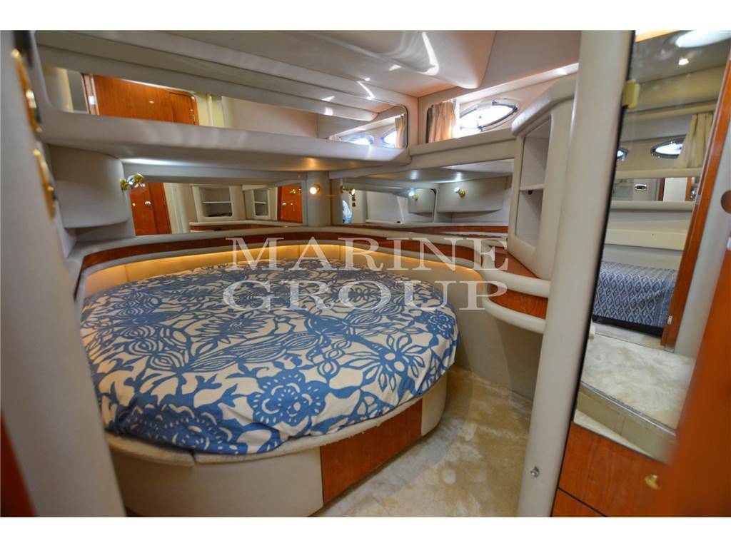 Sea ray 480 sedan bridge