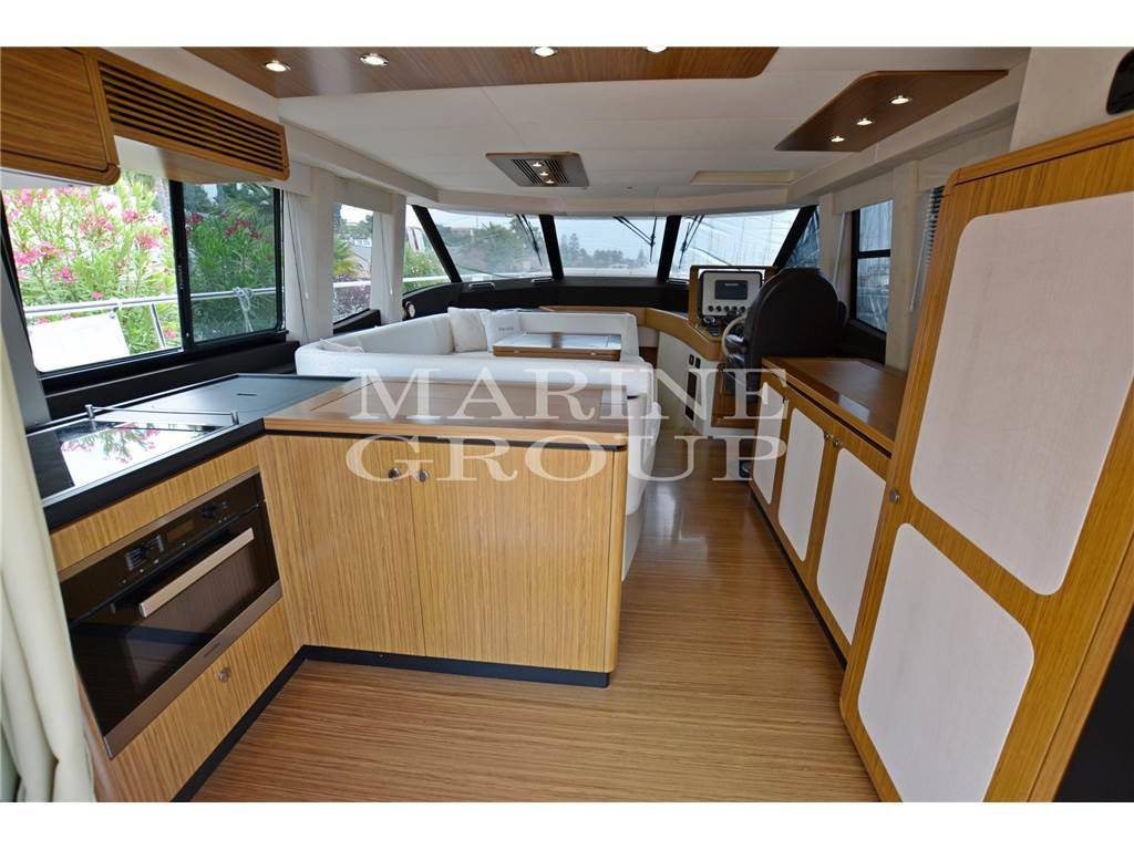 Azimut Magellano 53