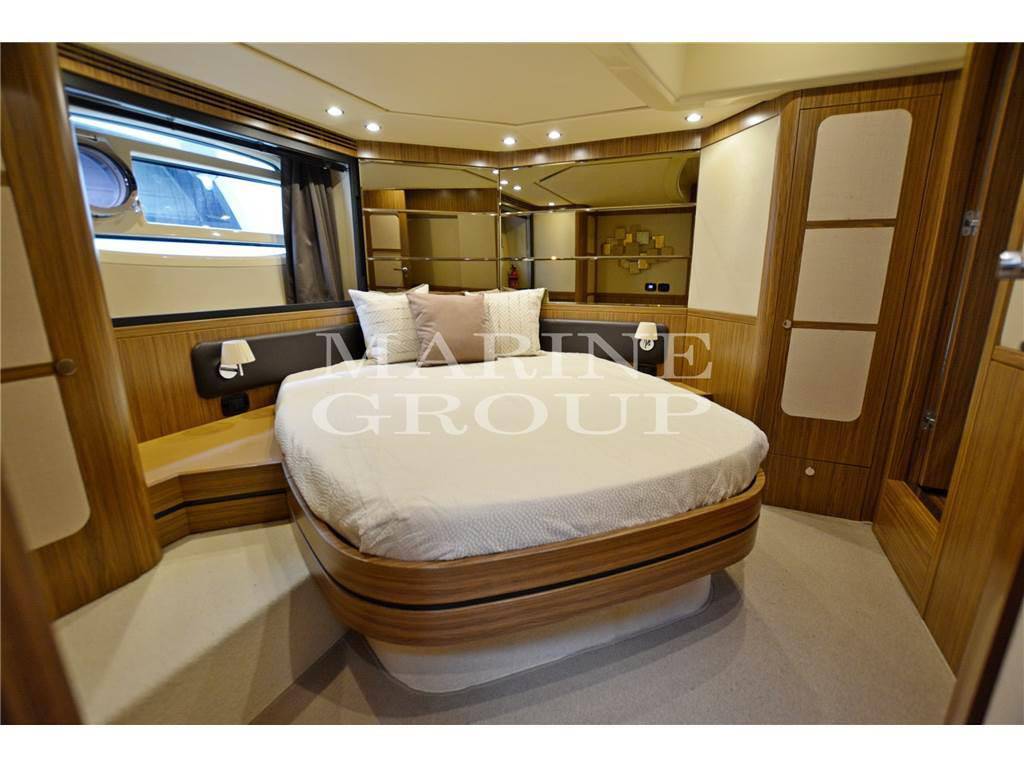 Azimut Magellano 53
