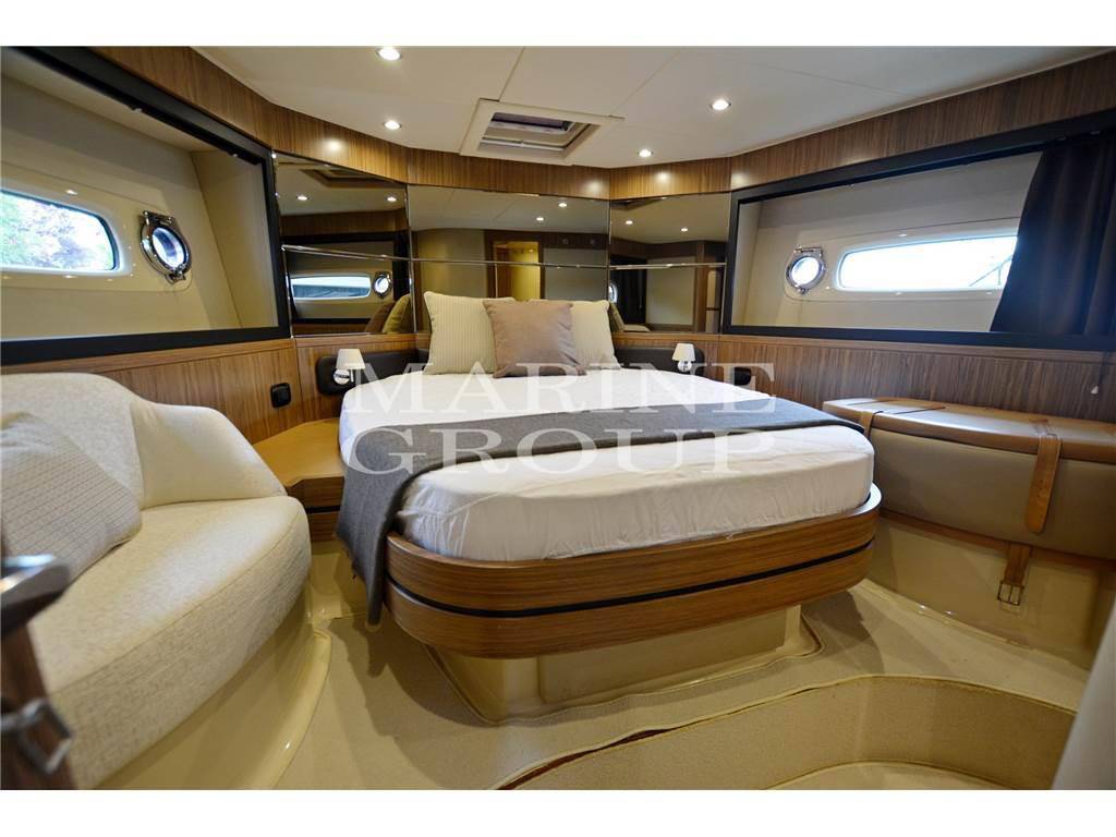 Azimut Magellano 53