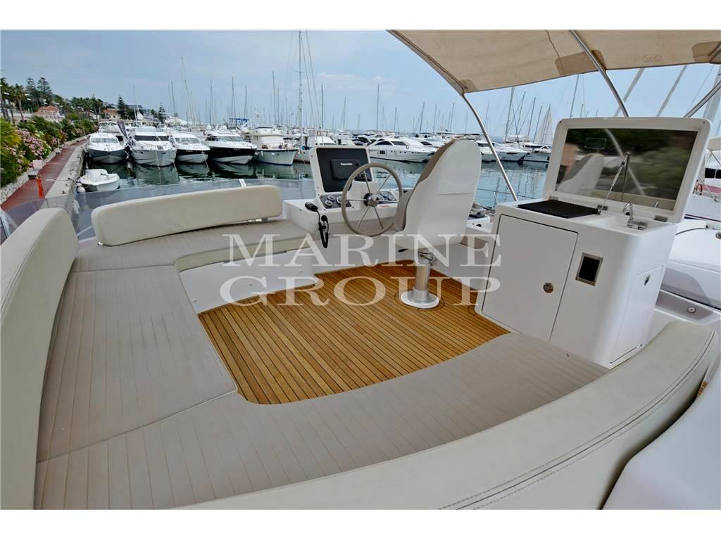 Azimut Magellano 53