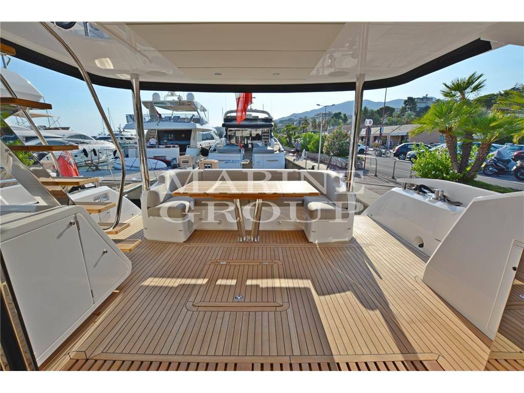 Sunseeker Manhattan 68