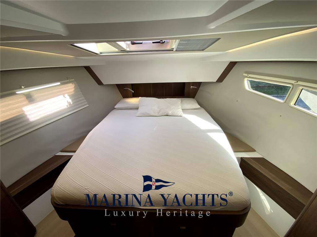 Sealine C330