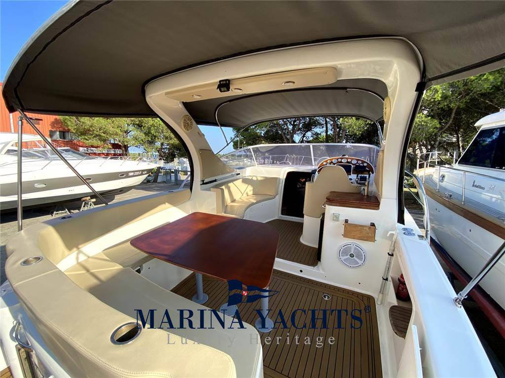 Saver 330 cabin sport