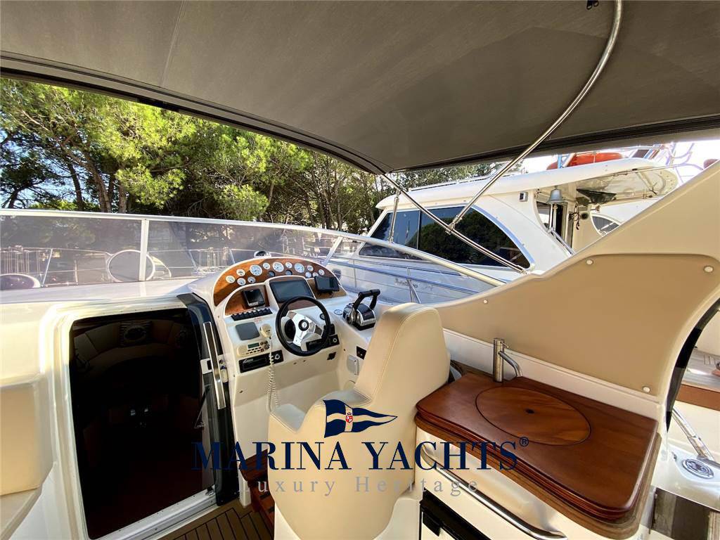 Saver 330 cabin sport
