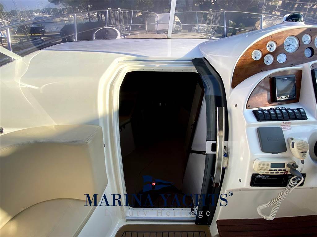 Saver 330 cabin sport