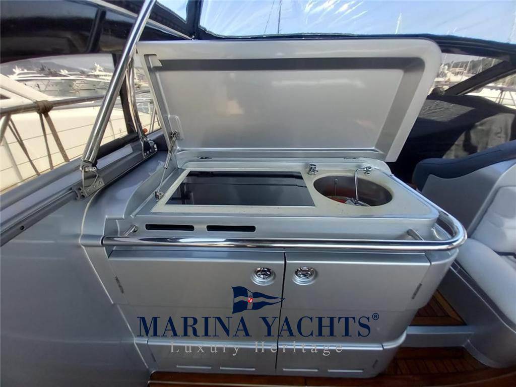 Princess yachts V55