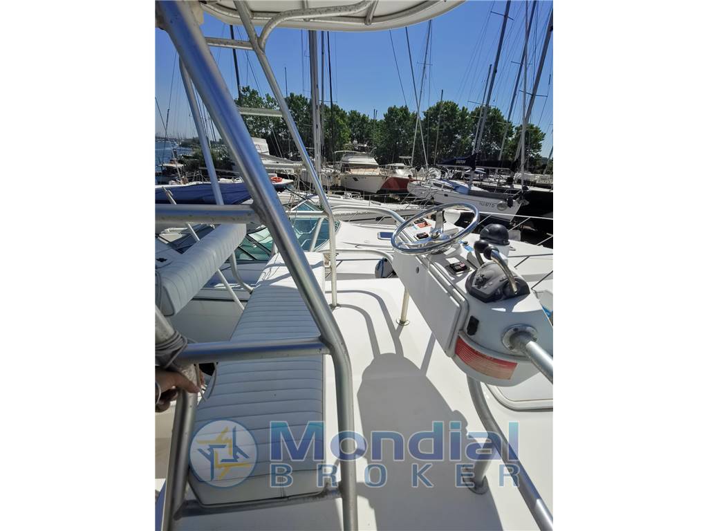Luhrs 28 open