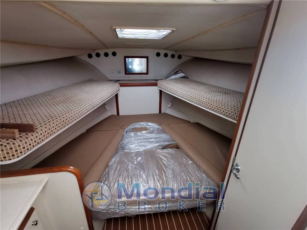 Luhrs 28 open