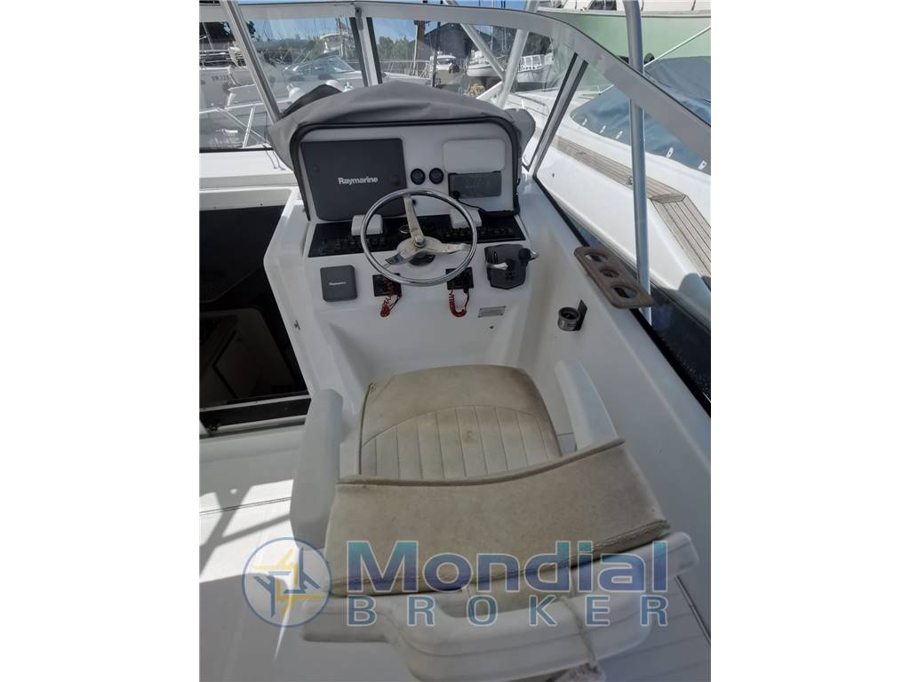 Luhrs 28 open