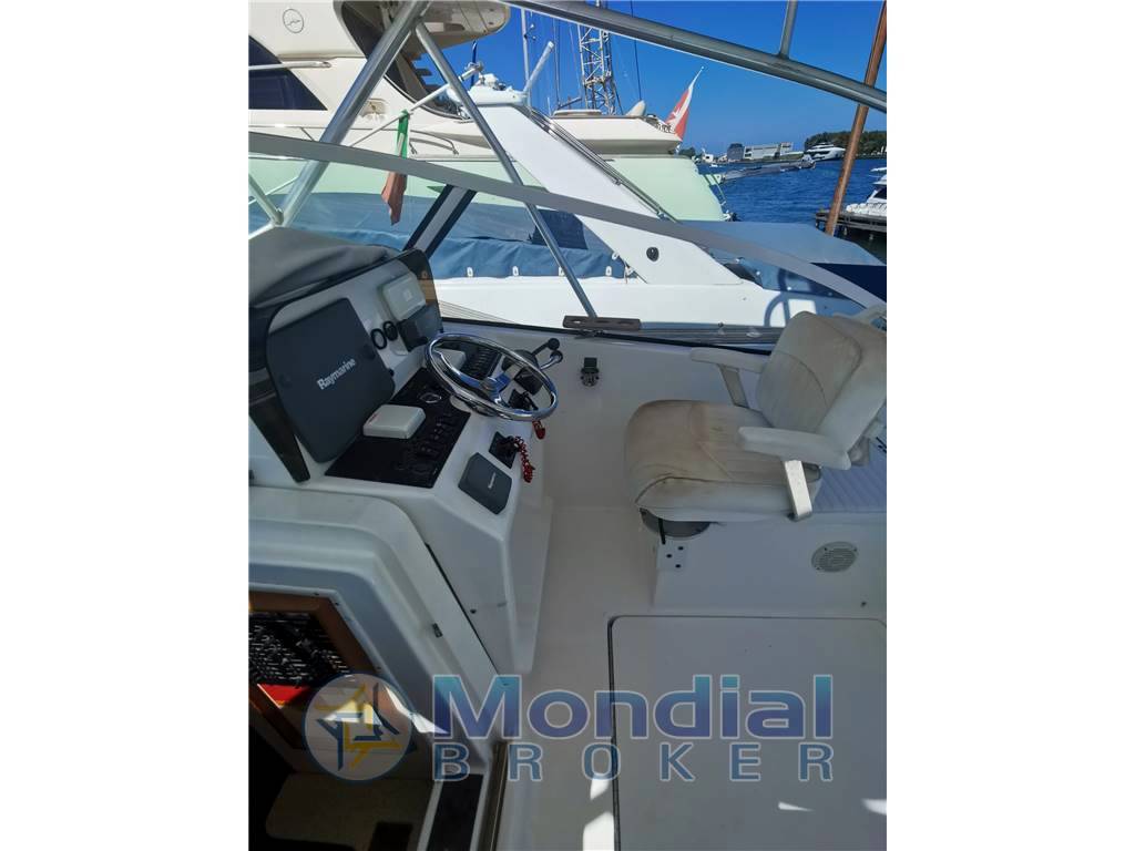 Luhrs 28 open