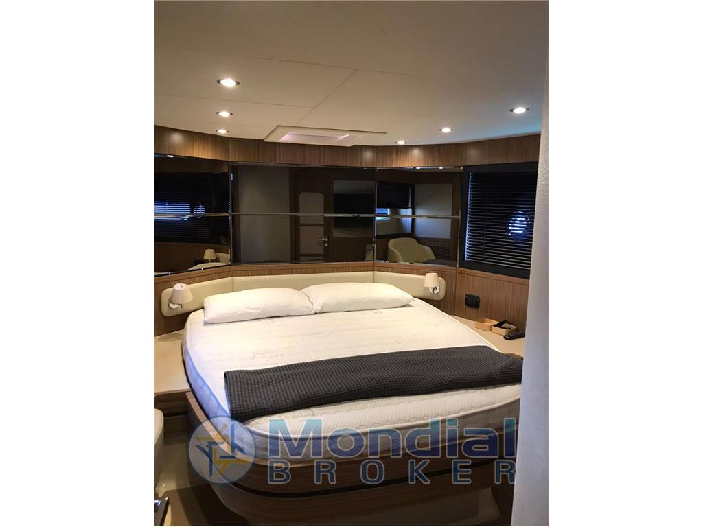 Azimut Magellano 53