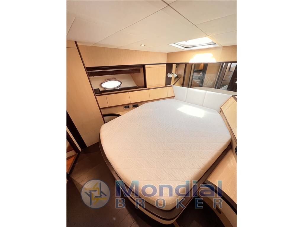 Cayman 50 fly