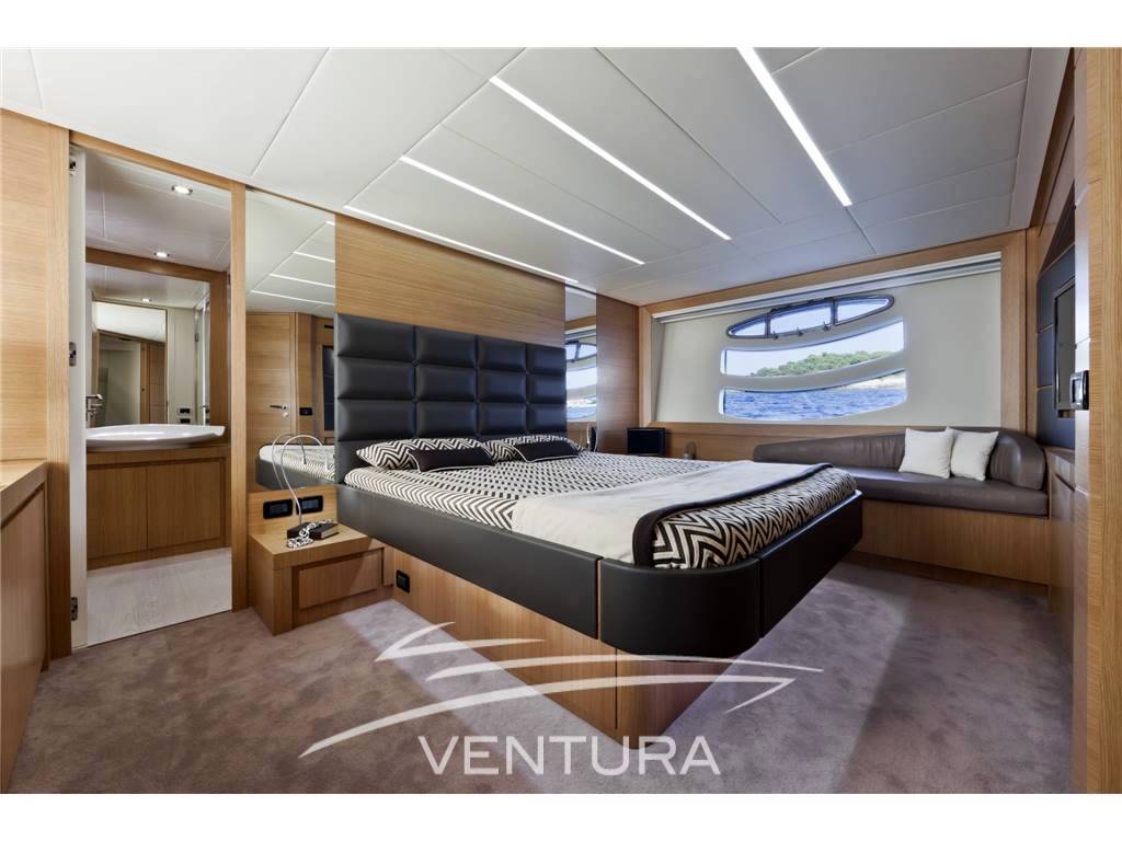 Pershing yacht Pershing 74 sport fly