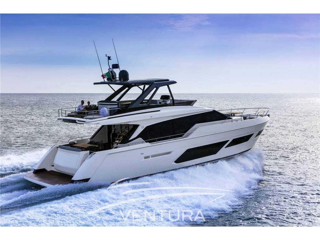 Ferretti yachts 720