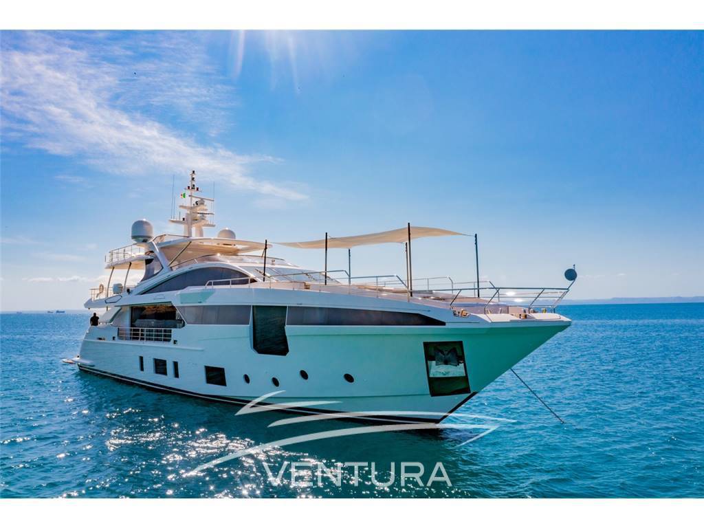 Azimut Grande 35