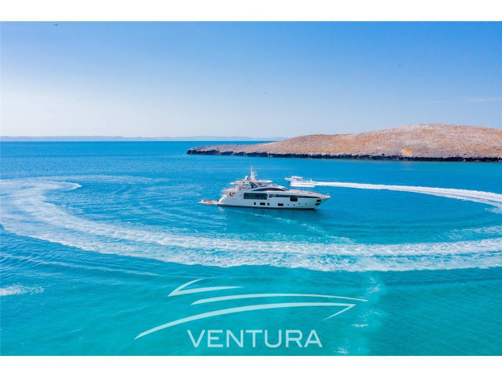 Azimut Grande 35