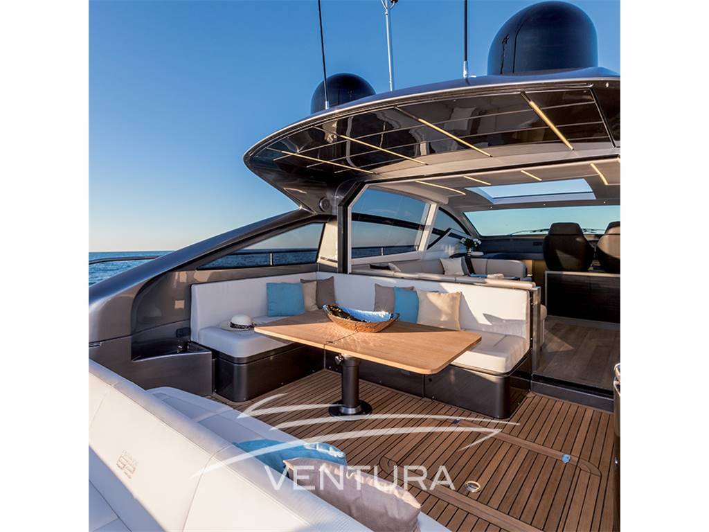 Pershing 62