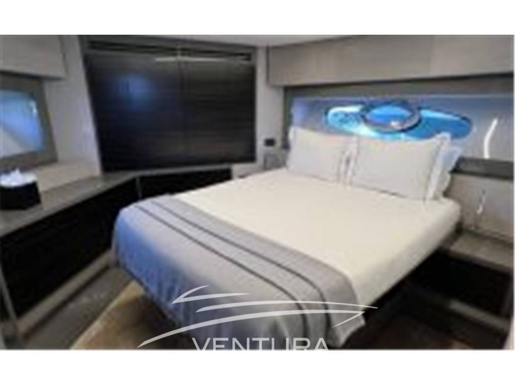 Pershing 62