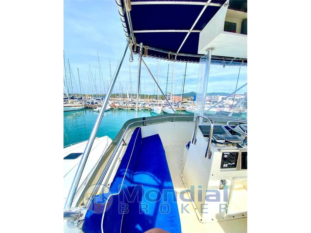 Hatteras 41 convertible
