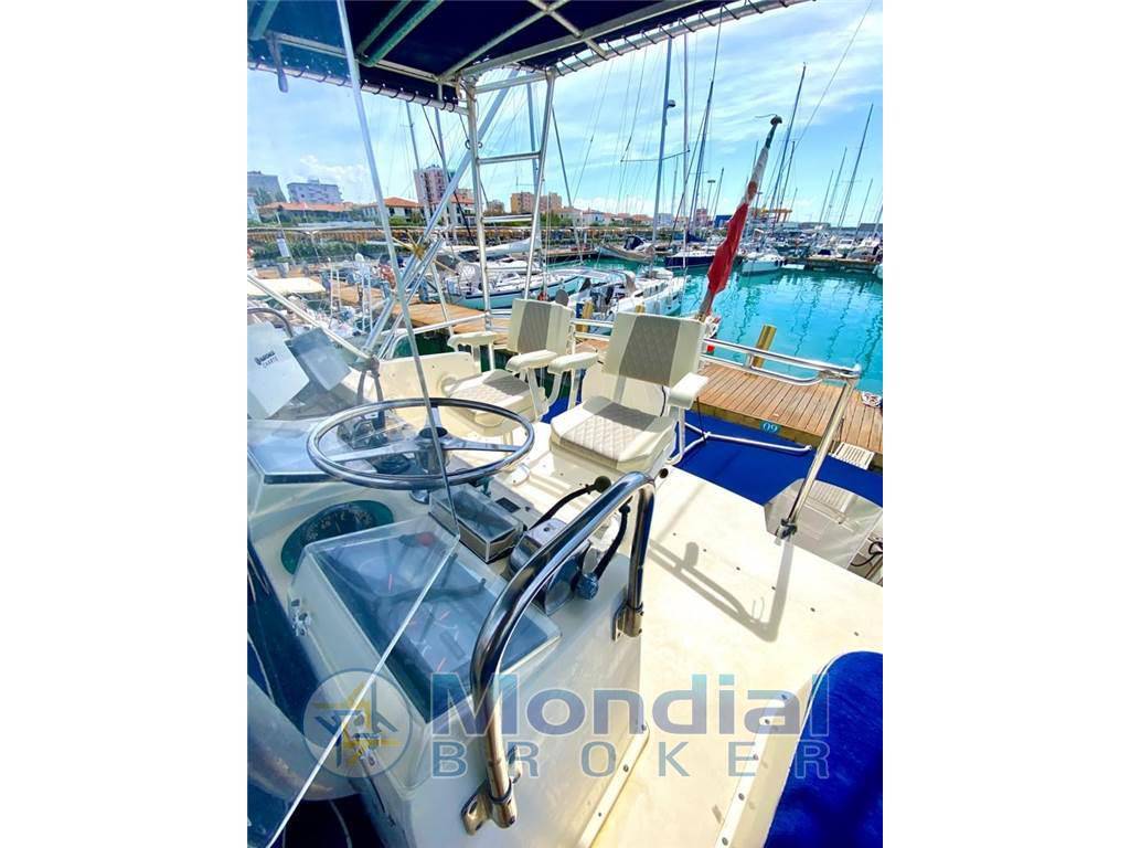 Hatteras 41 convertible