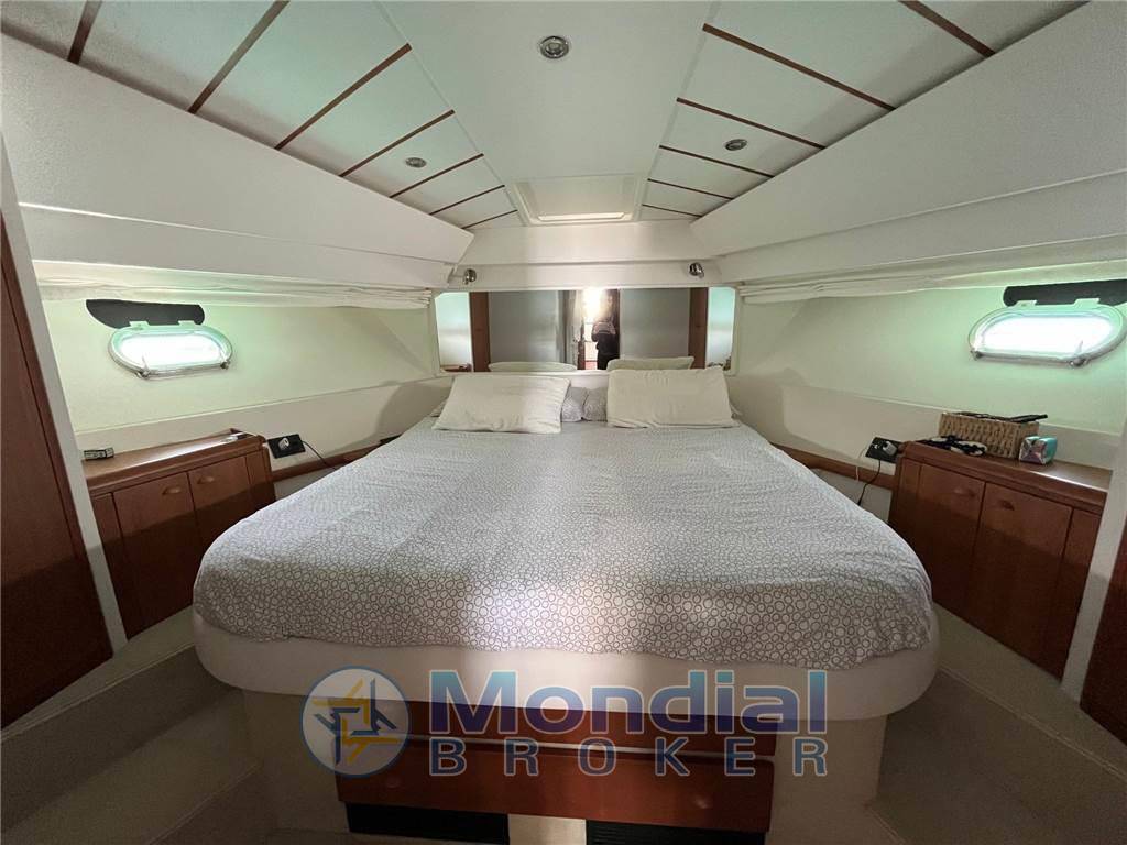 Ferretti 480