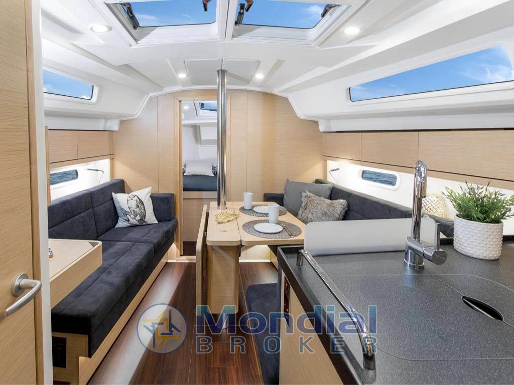Hanse 348