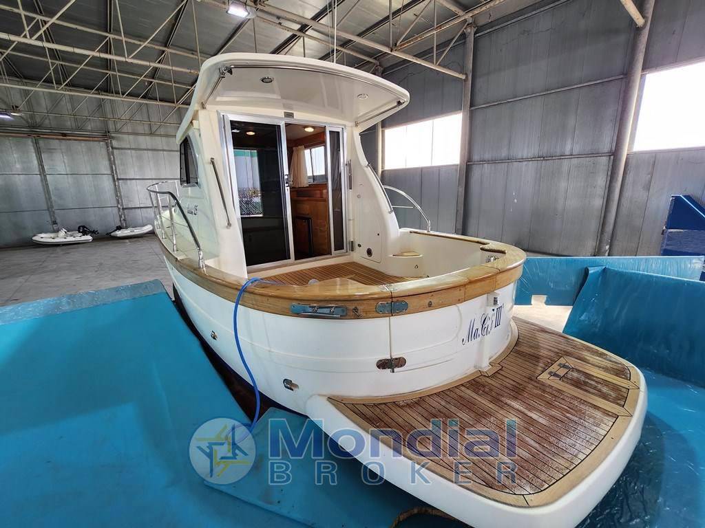 Sciallino Cabin 25
