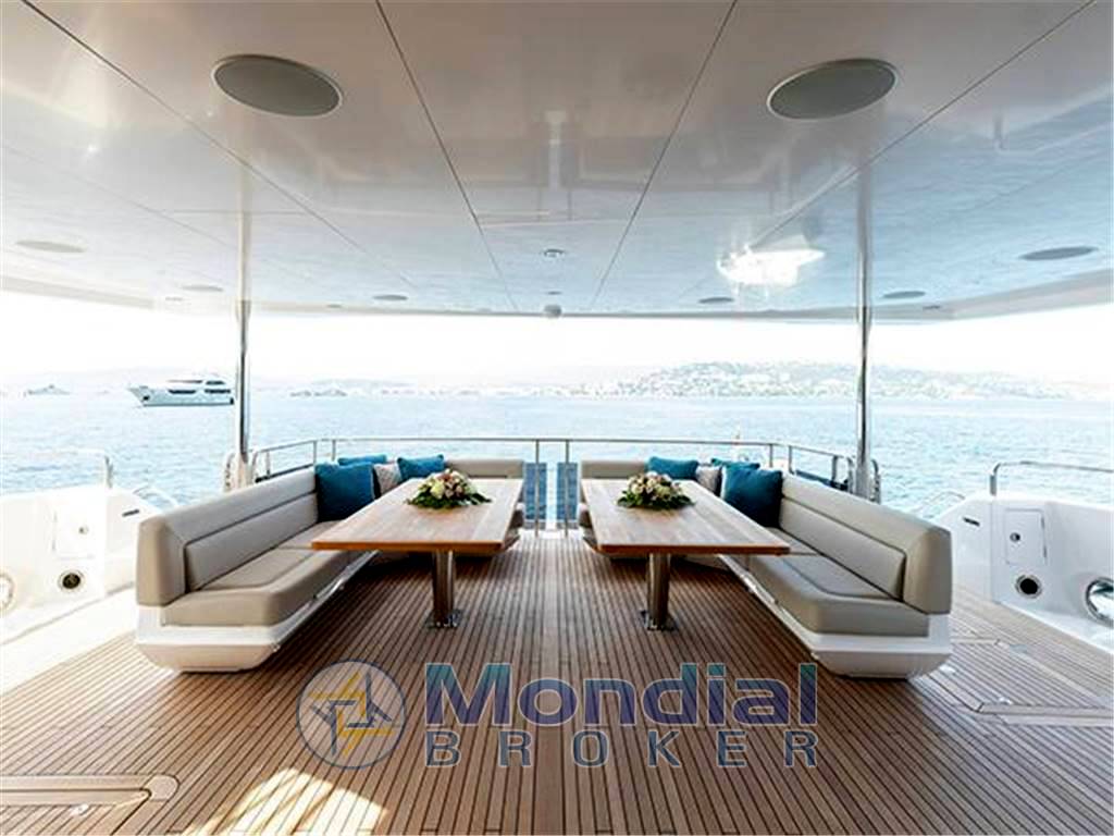 Sunseeker 131 yacht