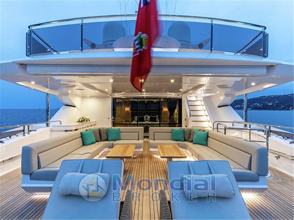 Sunseeker 131 yacht