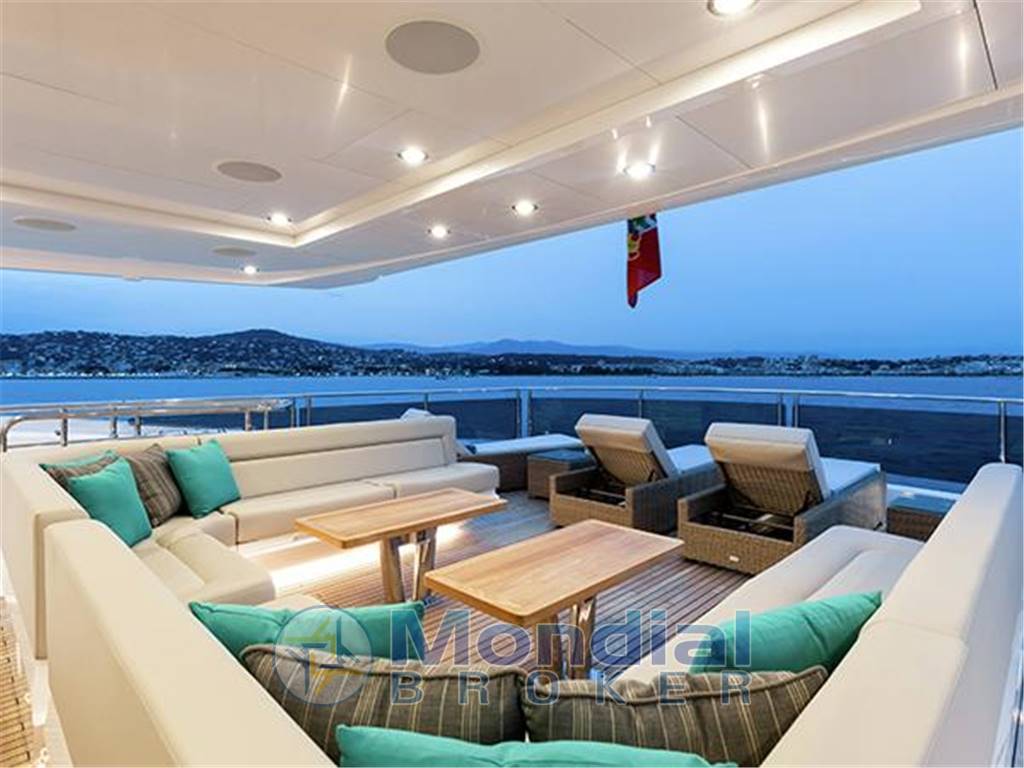 Sunseeker 131 yacht