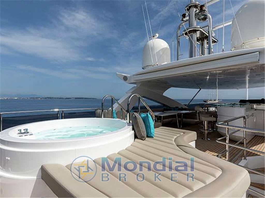 Sunseeker 131 yacht