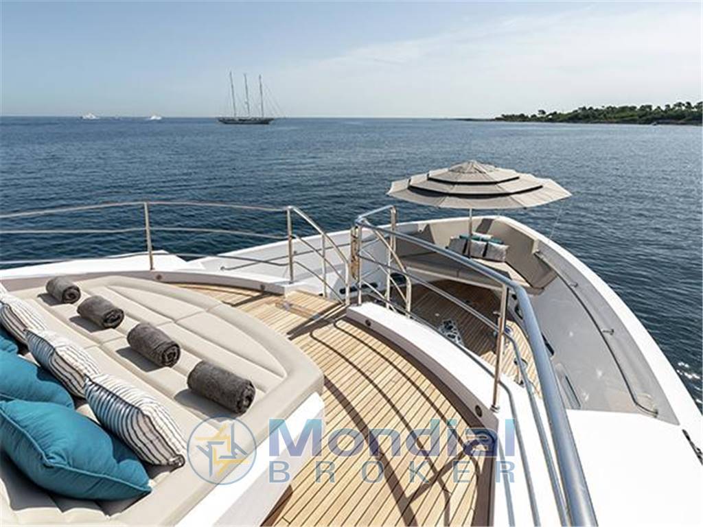 Sunseeker 131 yacht