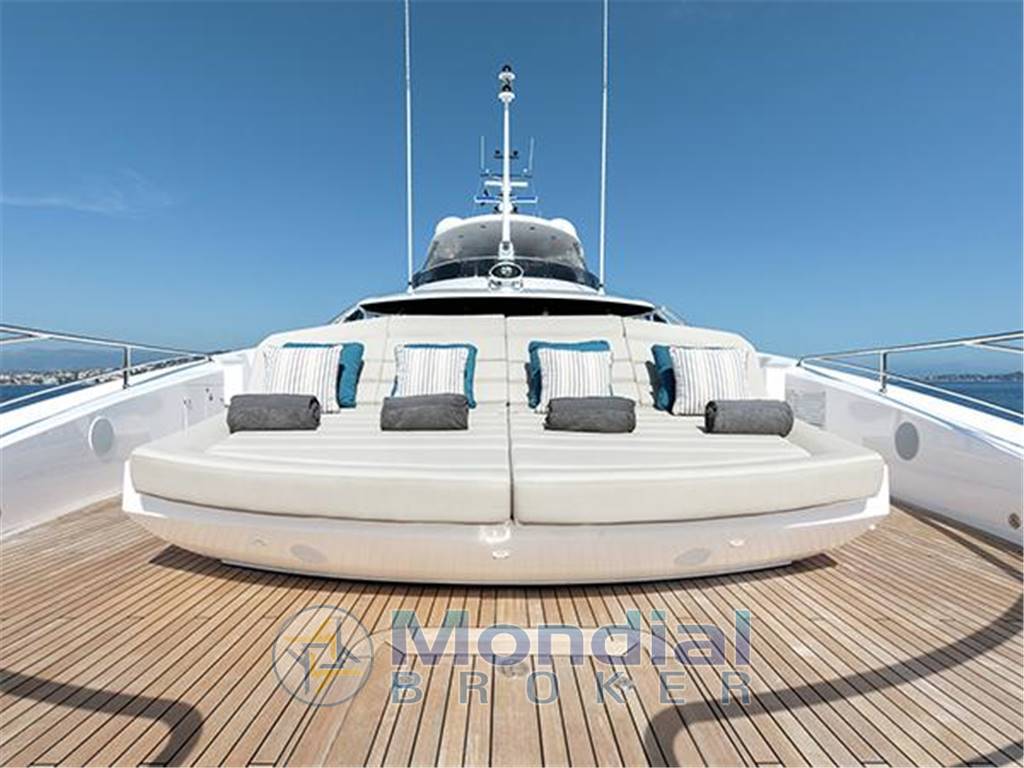 Sunseeker 131 yacht