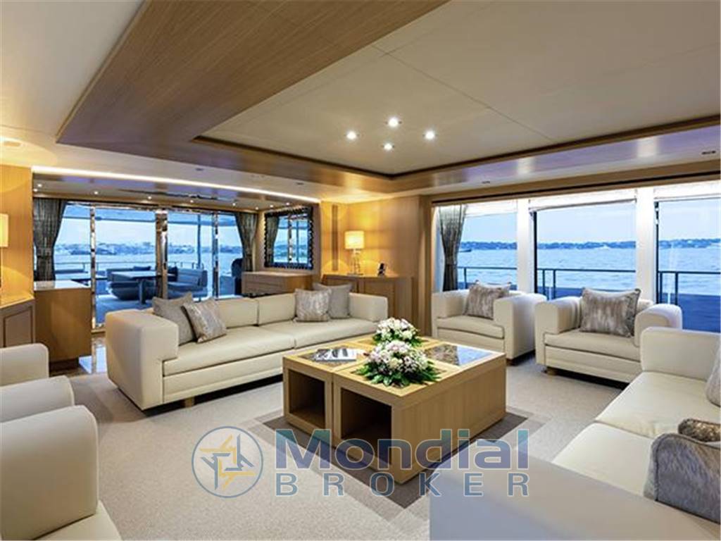 Sunseeker 131 yacht