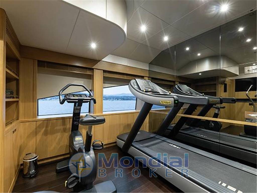 Sunseeker 131 yacht