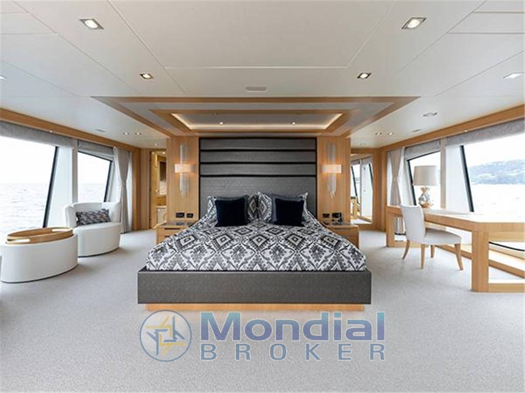 Sunseeker 131 yacht