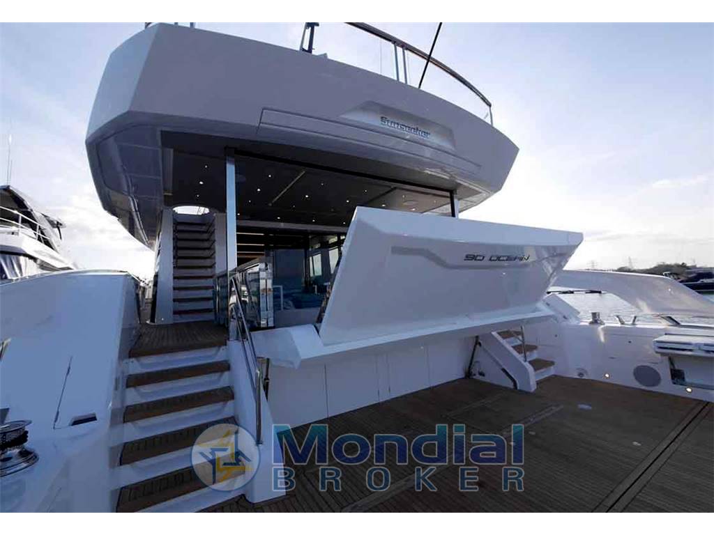 Sunseeker 90 ocean