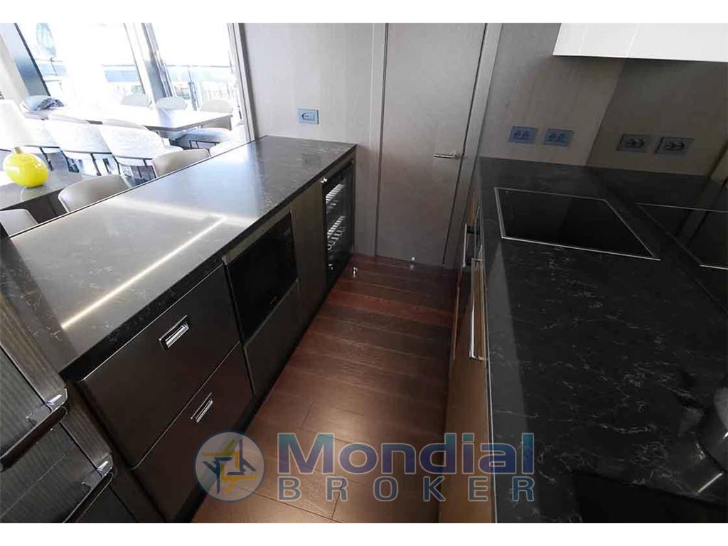 Sunseeker 90 ocean