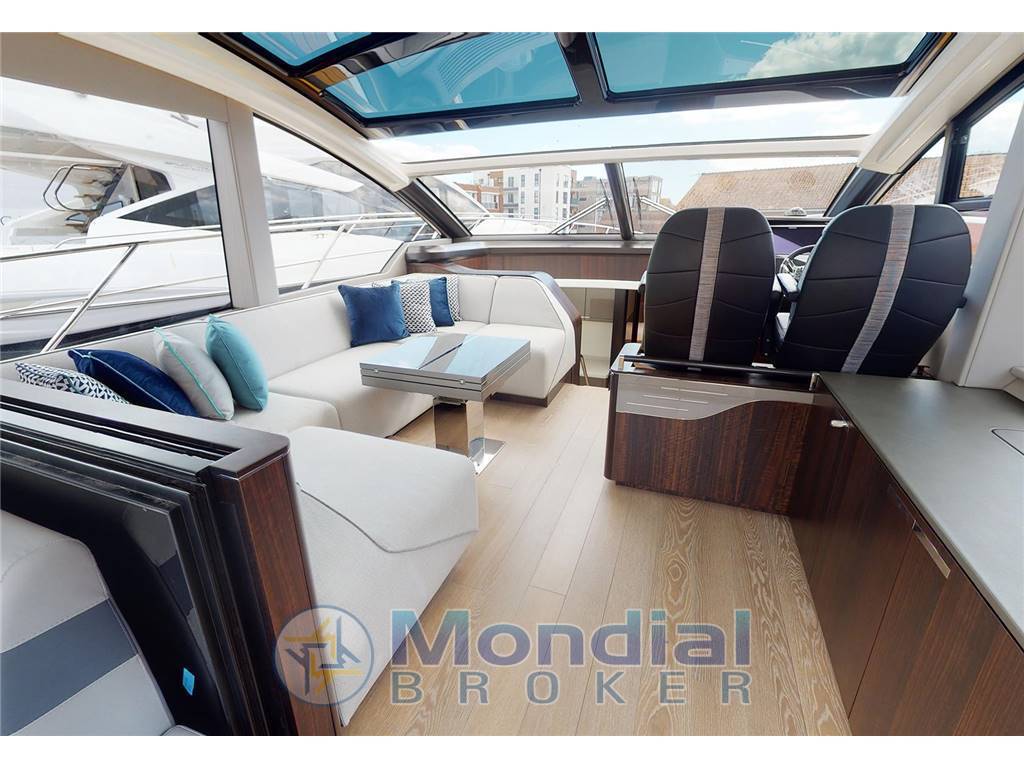 Sunseeker Predator 60 evo