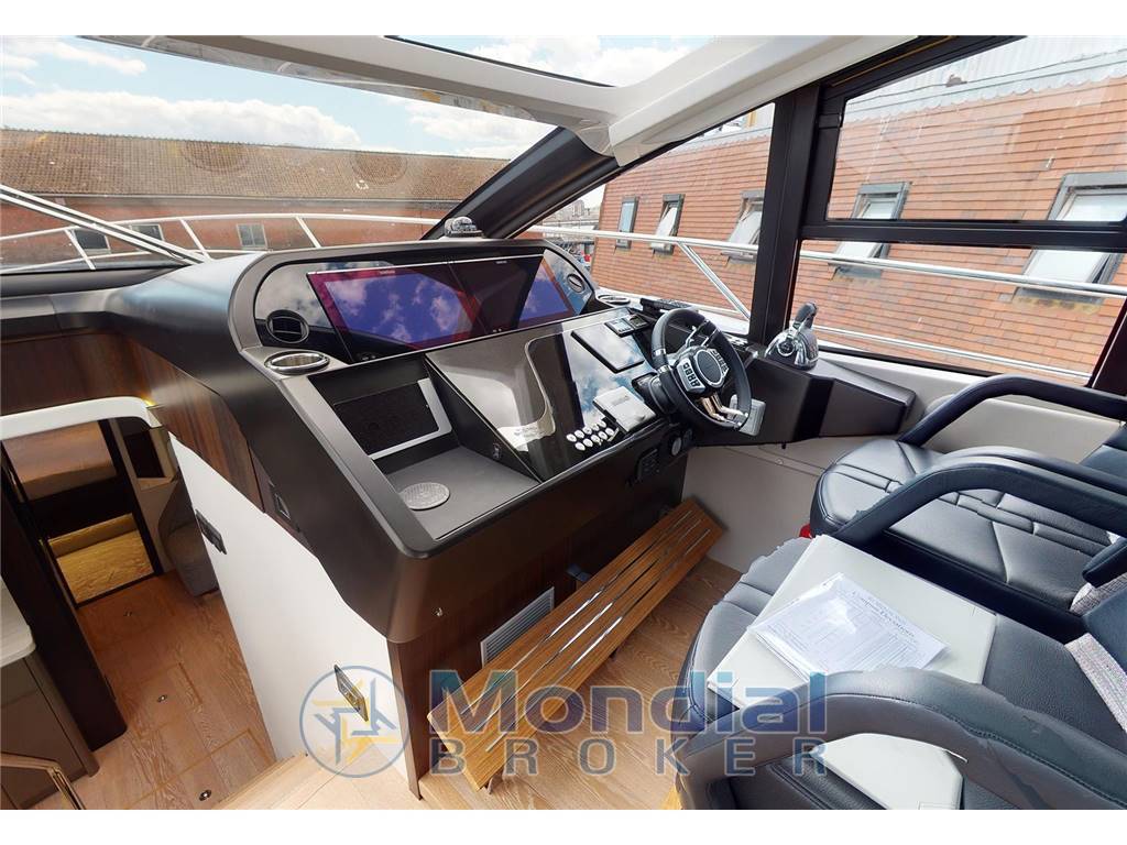 Sunseeker Predator 60 evo