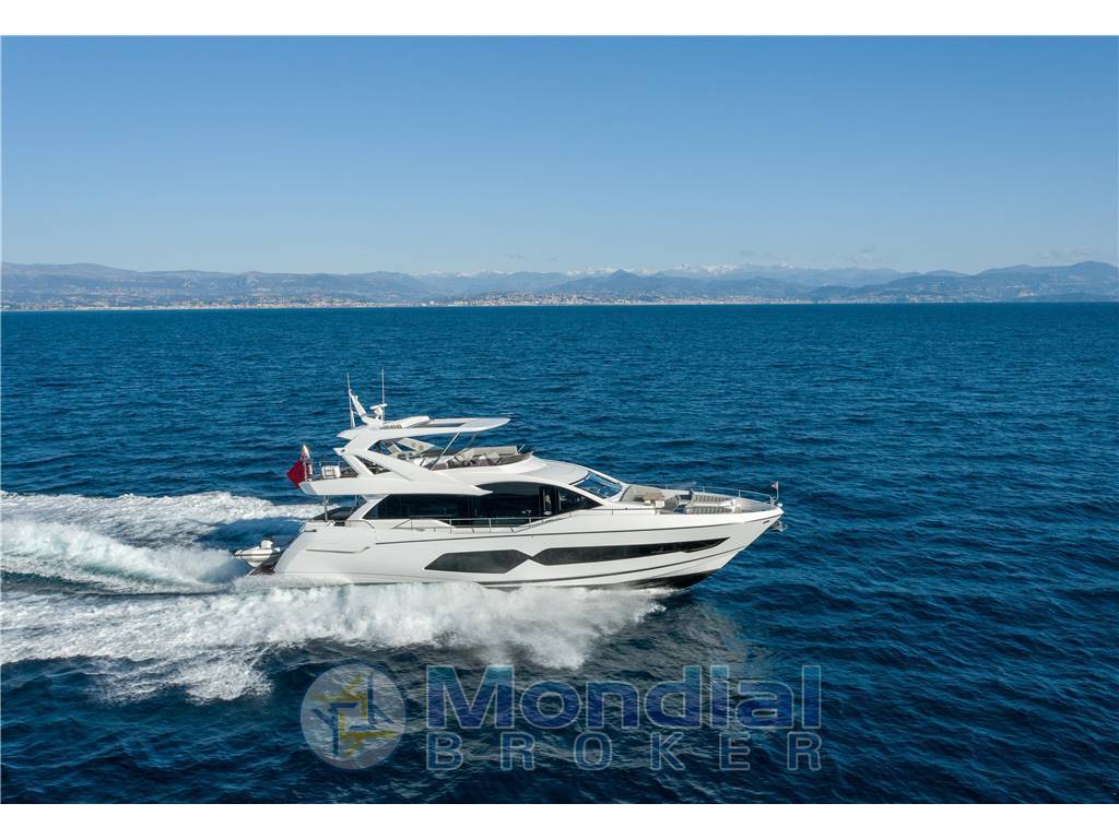 Sunseeker 76 yacht