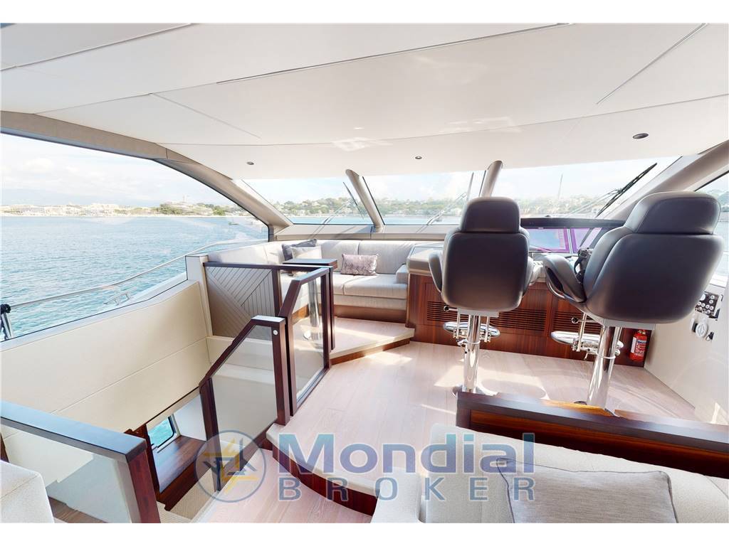 Sunseeker 76 yacht